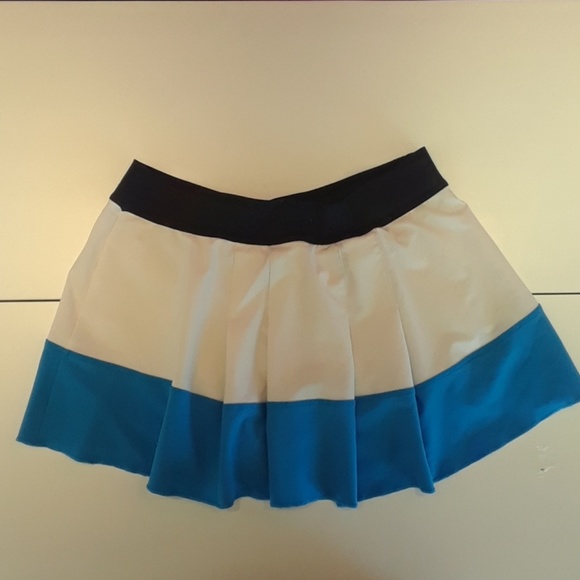 Dri-Fit Women's Tennis Skort - Picture 3 of 4